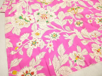 平和屋着物[]七五三　女の子　３歳　祝着　三つ身　更紗花文　逸品　DABH5464ea