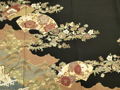 平和屋着物■豪華黒留袖　駒刺繍　地紙花唐草文　宝尽くし　金彩　正絹　逸品　DABH5581ya