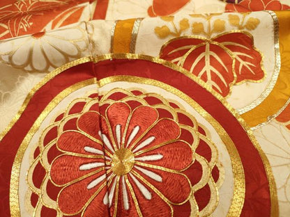 平和屋着物■豪華振袖　駒刺繍　草花文　松竹梅　金彩　正絹　逸品　DABH5784ya