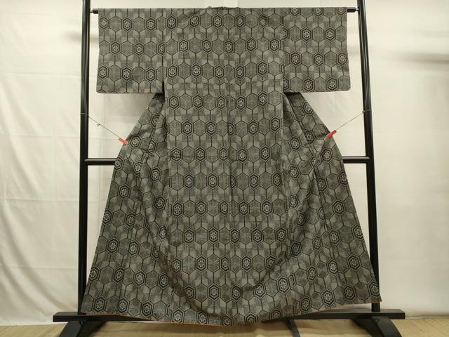 平和屋着物■本場村山大島紬　亀甲花文　正絹　逸品　DABH5842ya