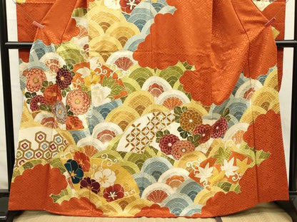平和屋着物■豪華振袖　駒刺繍　青海波花文　金彩　正絹　逸品　DABH5907ya