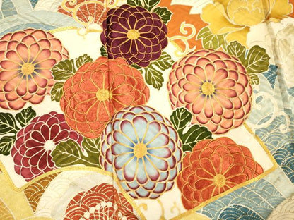 平和屋着物■豪華振袖　駒刺繍　青海波花文　金彩　正絹　逸品　DABH5907ya