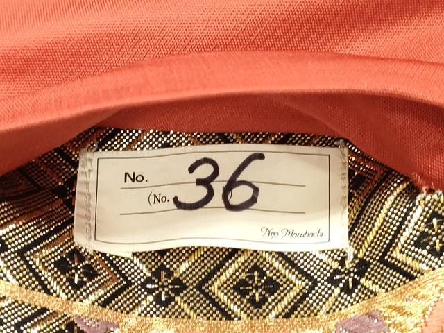 平和屋着物◎六通柄袋帯　唐織　舞蝶桜文　金糸　正絹　逸品　DABH5920ya