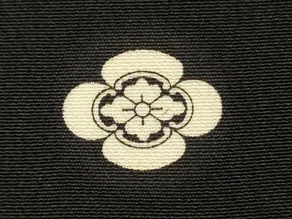 平和屋着物■豪華黒留袖　駒刺繍　雪輪御所車飛鶴花松文　金彩　ロング丈　正絹　逸品　DABH5968ya