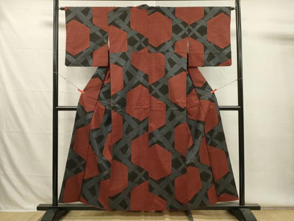 平和屋着物■本場大島紬　７マルキ　亀甲文　正絹　逸品　DABH5988ya