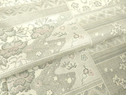 平和屋着物▽本場大島紬　白大島　単衣　9マルキ　牡丹唐草文　正絹　逸品　DABH6395az