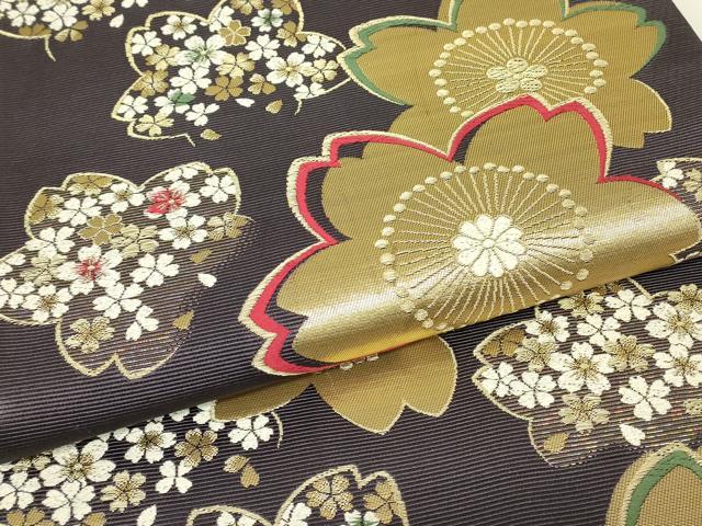 平和屋着物▼六通柄袋帯　舞桜文　金糸　正絹　逸品　DABH6865az