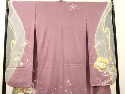 平和屋着物●豪華振袖　駒刺繍　舞桜　金彩　正絹　逸品　DABH7177fe