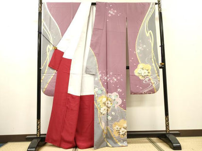 平和屋着物●豪華振袖　駒刺繍　舞桜　金彩　正絹　逸品　DABH7177fe