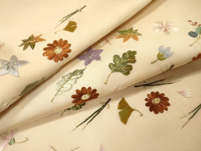 平和屋着物●塩瀬　九寸名古屋帯　総刺繍　吹き寄せ花文　金糸　正絹　逸品　DABH7196fe