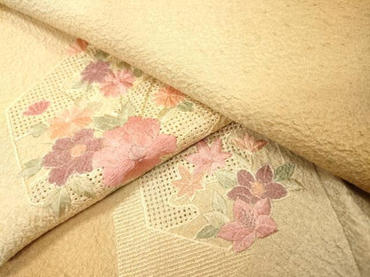 平和屋着物▼中国三大刺繍　スワトウ刺繍　汕頭刺繍　総刺繍　訪問着　亀甲花文　暈し染　正絹　逸品　DABH7249fe