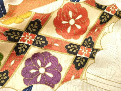 平和屋着物▼豪華振袖　天井花文　金彩　金通し地　正絹　逸品　DABH7262fe