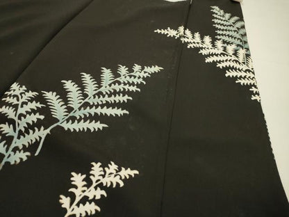 平和屋着物▼豪華黒留袖　刺繍　草葉鳥文　金銀糸　正絹　逸品　DABH7304fe