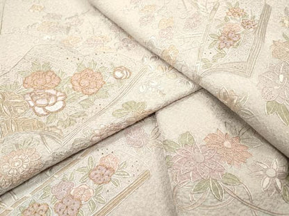 平和屋着物▼中国三大刺繍　スワトウ刺繍　汕頭刺繍　相良刺繍　総刺繍　訪問着　冊子花文　金糸　正絹　逸品　DABH7383fe