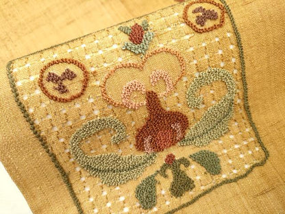 平和屋着物●中国三大刺繍　スワトウ刺繍　汕頭刺繍　相良刺繍　総刺繍　九寸開き名古屋帯　紬地　色紙洋花文　正絹　逸品　DABH7488fe