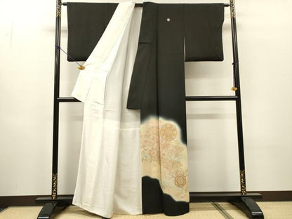 平和屋着物▼中国三大刺繍　スワトウ刺繍　汕頭刺繍　総刺繍　黒留袖　正倉院道長花文　暈し染　金銀彩　正絹　逸品　DABH7723fe