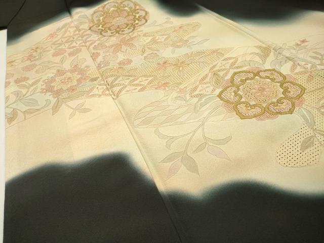 平和屋着物▼中国三大刺繍　スワトウ刺繍　汕頭刺繍　総刺繍　黒留袖　正倉院道長花文　暈し染　金銀彩　正絹　逸品　DABH7723fe
