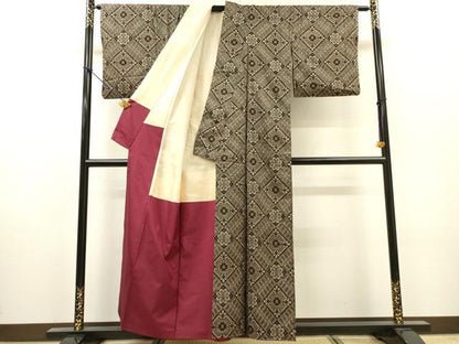 平和屋着物●本場大島紬　龍郷絣　花菱文　正絹　逸品　DABH7925fe