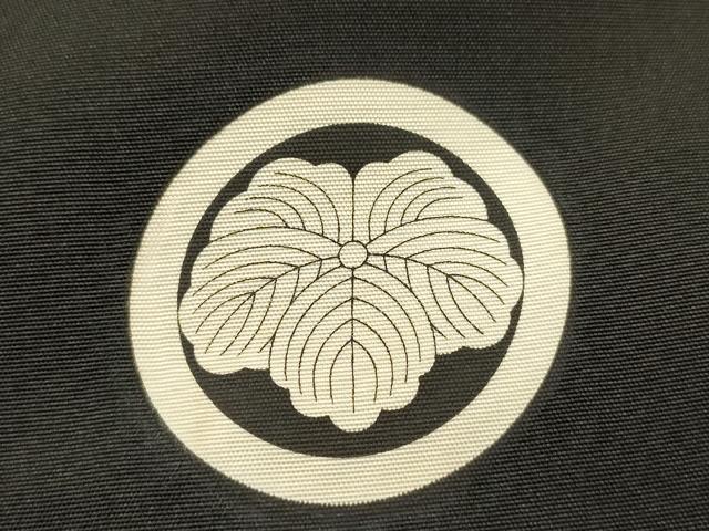 平和屋着物●男性　黒紋付・羽織セット　堅牢染　檳榔子　反端付き　正絹　逸品　DABH7941fe