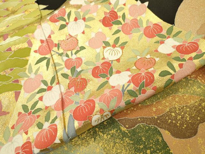 平和屋着物●東京手描友禅　安達雅一　黒留袖　駒刺繍　重ね山橘文　金彩　上代170万　仮絵羽　正絹　逸品　未使用　DABH7942fe
