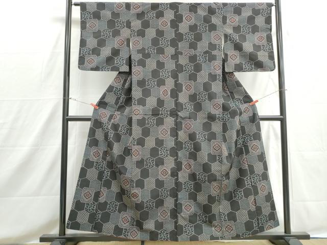 平和屋着物■上質な紬　亀甲花文　黒地　正絹　逸品　DABH8584qa