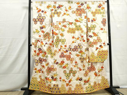 平和屋着物■豪華振袖　駒刺繍　亀甲花文　椿　金彩　正絹　逸品　DABH8664qa