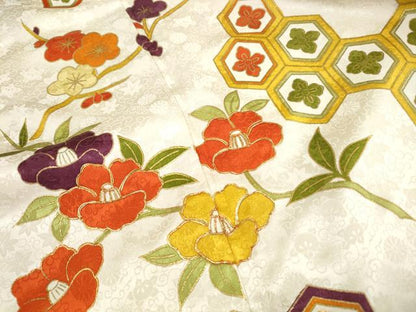 平和屋着物■豪華振袖　駒刺繍　亀甲花文　椿　金彩　正絹　逸品　DABH8664qa