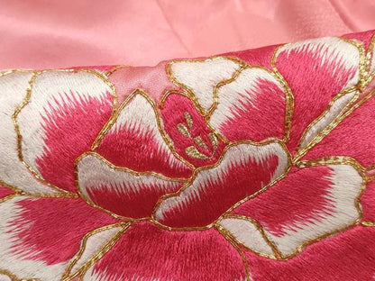 平和屋着物■豪華振袖　総刺繍　駒刺繍　重ね雲花文　牡丹　暈し染め　金銀糸　正絹　逸品　DABH8670qa
