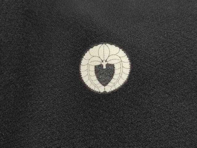 平和屋着物■豪華黒留袖　駒刺繍　立波飛鶴文　松竹梅　亀　暈し染め　金彩　正絹　逸品　DABH8816qa