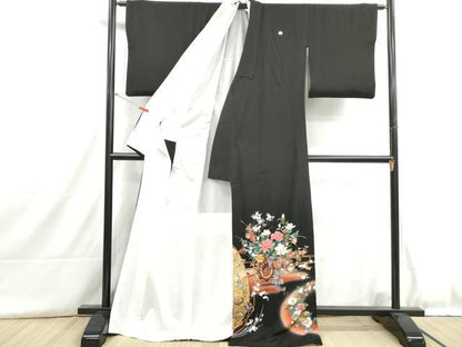 平和屋着物■谷崎潤一郎の世界　黒留袖　刺繍　貝桶花車文　暈し染め　金彩　ロング丈　正絹　逸品　DABH8943qa
