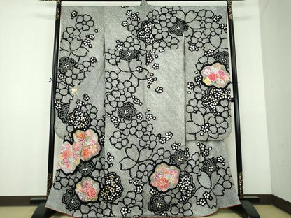 平和屋着物●豪華振袖　総絞り　駒刺繍　花手毬　黒地　金彩　正絹　逸品　DABH9136ps