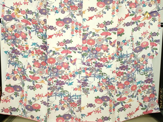 平和屋着物●豪華振袖　紅型　舞蝶花鳥文　鬼しぼ縮緬　正絹　逸品　DABH9143ps