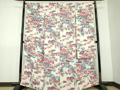 平和屋着物●豪華振袖　紅型　舞蝶花鳥文　鬼しぼ縮緬　正絹　逸品　DABH9143ps