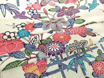 平和屋着物●豪華振袖　紅型　舞蝶花鳥文　鬼しぼ縮緬　正絹　逸品　DABH9143ps