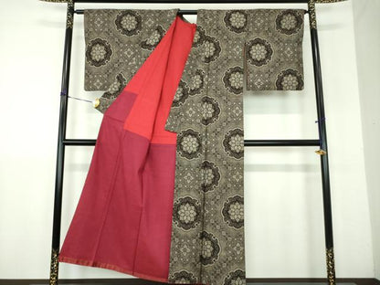 平和屋着物●アンティーク　大正ロマン　本場大島紬　龍郷絣　花丸文　正絹　逸品　DABH9158ps