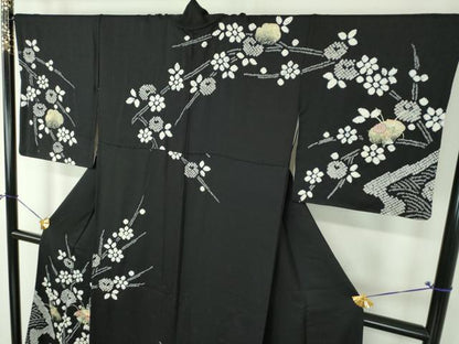平和屋着物●訪問着　刺繍　絞り　草花文　黒地　金彩　正絹　逸品　DABH9167ps