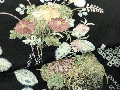 平和屋着物●訪問着　刺繍　絞り　草花文　黒地　金彩　正絹　逸品　DABH9167ps