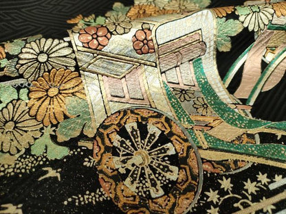 平和屋着物●豪華振袖　絞り　御所車花文　黒地　金銀彩　京都きもの友禅扱い　正絹　逸品　DABH9183ps