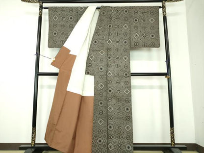 平和屋着物●本場大島紬　龍郷絣　花菱文　正絹　逸品　DABH9185ps