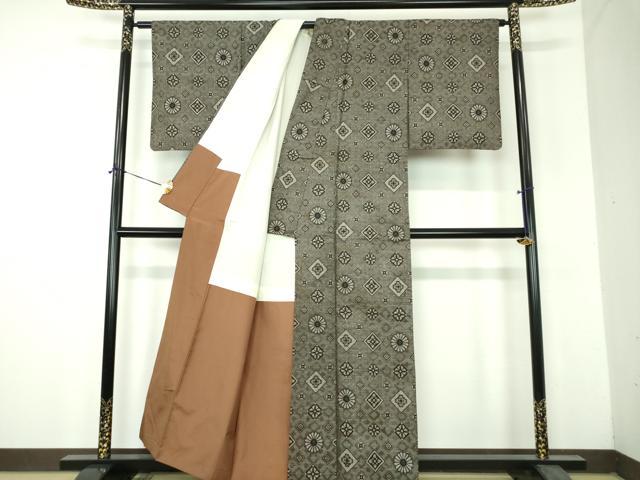 平和屋着物●本場大島紬　龍郷絣　花菱文　正絹　逸品　DABH9185ps