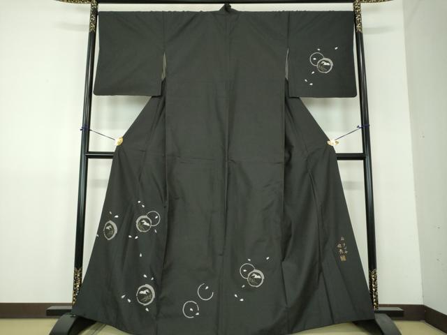 平和屋着物●本場大島紬　訪問着　作家物　総刺繍　立波に跳兎　舞桜　金糸　正絹　逸品　DABH9200ps