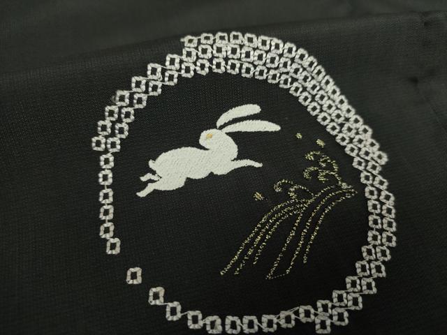 平和屋着物●本場大島紬　訪問着　作家物　総刺繍　立波に跳兎　舞桜　金糸　正絹　逸品　DABH9200ps