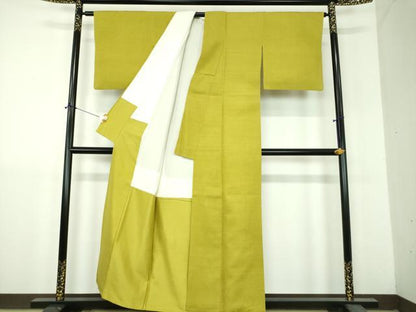平和屋着物●上質な紬　色無地　鶸色　正絹　逸品　DABH9204ps