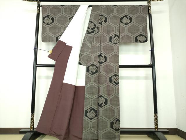 平和屋着物●本場大島紬　7マルキ　有栖川文様　正絹　逸品　DABH9254ps