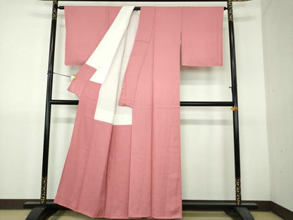 平和屋着物●上質な色無地　霞地紋　薄紅梅色　正絹　逸品　未使用　DABH9287ps