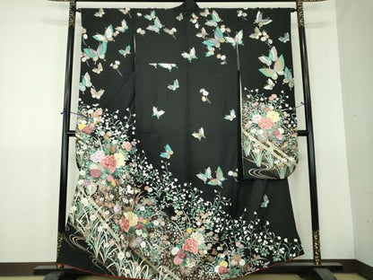 平和屋着物●英王室献上友禅作家　木下勝功　振袖　刺繍　舞蝶花車文　黒地　金銀彩　金通し地　正絹　逸品　DABH9504ps
