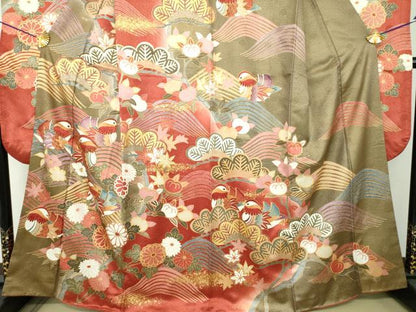平和屋着物●豪華振袖　駒刺繍　流水鴛鴦花文　暈し染め　金彩　正絹　逸品　DABH9506ps