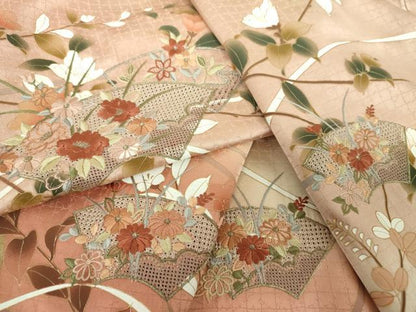 平和屋着物●中国三大刺繍　スワトウ刺繍　汕頭刺繍　訪問着　地紙重ね花文　暈し染め　金彩　正絹　逸品　DABH9514ps
