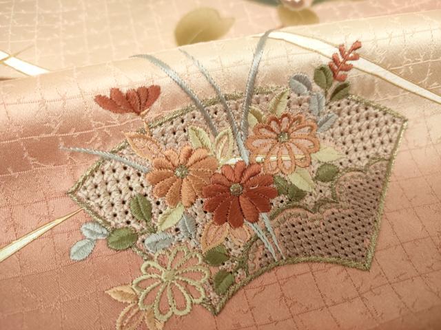 平和屋着物●中国三大刺繍　スワトウ刺繍　汕頭刺繍　訪問着　地紙重ね花文　暈し染め　金彩　正絹　逸品　DABH9514ps