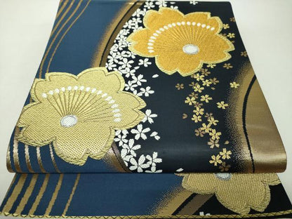 平和屋着物▼六通柄袋帯　舞桜　黒地　金銀糸　正絹　逸品　DABH9542ps
